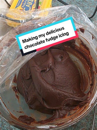 Delicious Chocolate Fudge Icing Recipe