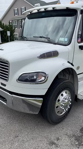 #dillonservicesinc #dillonservices #freightliner #freightlinertrucks #cummins #cumminspower #sportchassis #sportchasistrucks #atctrailers #pontiac #pontiacfirebird #pontiactransam #pontiacfirebirdtransam #transam #transamanniversaryedition | Paul Dillon