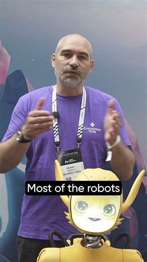 This Social Robot Speaks 50 Languages