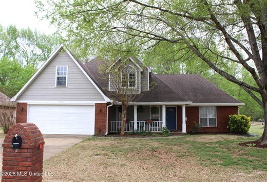 5676 Southbend Lane, Olive Branch, MS 38654 (MLS #4144608) :: The Home Gurus, Keller Williams Realty