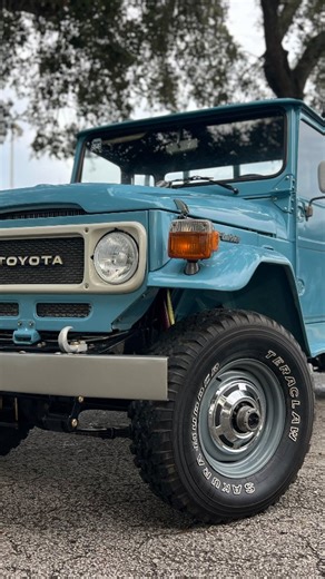 1.7K views · 1.1K reactions | AVAILABLE FOR SALE IN MIAMI TOYOTA LANDCRUISER FJ45 BLUE 1983 *2F ENGINE *4 SPEED TRANSMISSION *DISC BRAKES ON ALL 4 WHEELS *A/C *POWER STEERING FLORIDA CLEAN TITLE Email: fjcruisersllc@gmail.com Phone:+1 9543584382 | Oswaldo Acela | Facebook
