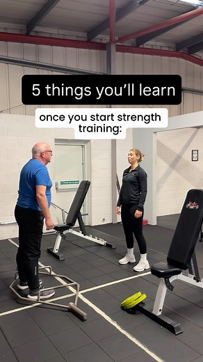 Here are five things you’ll learn once you start strength training 💪 1️⃣ Strength equals confidence. As your muscles get stronger, you notice it in daily life: lifting shopping, climbing stairs, getting up from the floor. Strength training builds confidence in your movement and trust in your body again. 2️⃣ You don’t have to rush. Progress comes from consistency. At The Training Gyms, we guide you through progress that feels steady & supported. Your body adapts best when you train at your own p