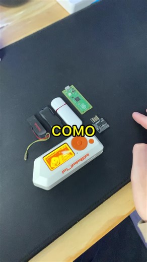 BAD USB um ataque simples mas totalmente indetectável, imagina isso dentro de um mouse? Dentro de um teclado? Nesse vídeo vou te mostrar como é feito um ataque de Bad USB utilizando um flipper zero e como combater ao final do vídeo! Lembrando que esse vídeo é educacional! #cybersecurity #reelstech #tech #tecnologia #technology #hacking #hacker #h4cking