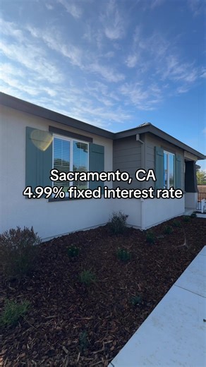 New homes in Delta Shores, Sacramento starting at $699,000. If you’ve been looking for a brand new home with more space and modern finishes, this community is definitely one to check out. 4–5 bedrooms 2,339–3,127 sq ft Single & two-story floorplans available These homes feature energy-efficient designs, open layouts, flex spaces, and walk-in closets — all designed for modern living. Plus you’re located right near shopping, dining, parks, trails, and quick access to I-5, making commuting around S