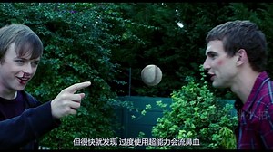 男主经常被人欺负，获得超能力后，直接拔掉对方3颗大牙！科幻片