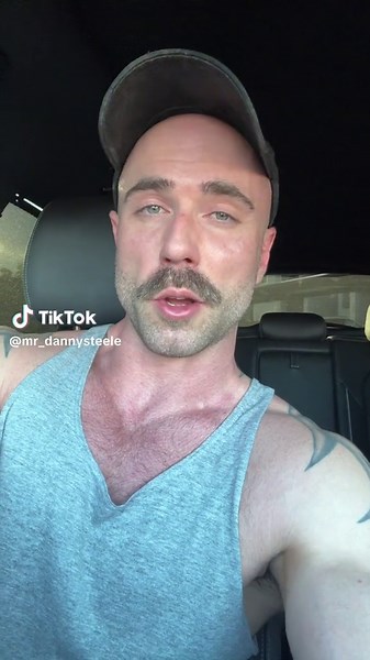 Day 1 of 16 weeks of high weight low rep training to add some size #growseason #timetogrow #bodybuilder #weightlifting