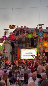 Last Saturday night, we had the honor of dishing chili dogs for charity to help @concernfoundation crush cancer. 💓 | Pink's Hot Dogs