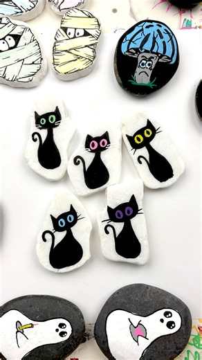 EASY Black Cat Rocks!! #RP101 #HalloweenCrafts #rockpaintingideas #rockpainting