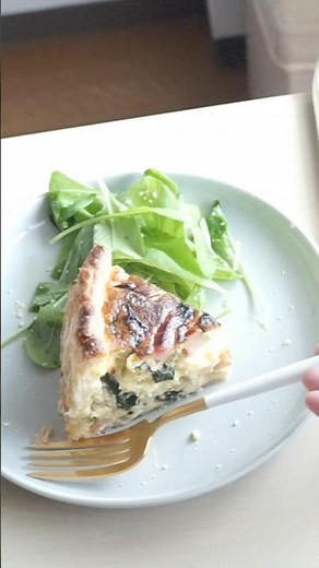 【至高の分厚いキッシュ】15cmのケーキ型で焼く冷凍パイシートを使った簡単キッシュの作り方 簡単レシピ #簡単レシピ #本格レシピ #キッシュ#スタバ風#冷凍パイシート #おうちカフェ #おうちごはん