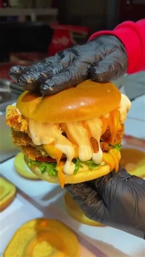 How to Make The Ultimate Crispy Chicken Cheese Burger at Home #fastfood #easyrecipe