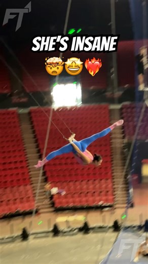 Perfect lines 😍 #split #trapeze #freedom #performance #artist #circus #gymnast #show #flying