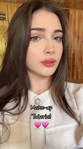 MAKEUP TUTORIAL on Instagram: "Makeup tutorial 💗 Cr:selinegmn #makeup #makeuptutorial #makeuptutorialvideos"