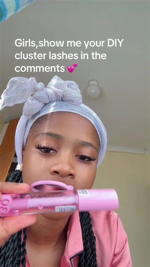 How to Use Seal and Bond Lashes for DIY Eyelash Extensions