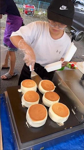 Fluffiest Japanese Soufflé Pancakes Ever! - Malaysia Street Food Master Skill