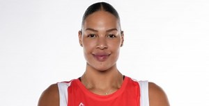 "I thought she joined Only Amazons": Fans shocked by Liz Cambage’s new social media account post retirement