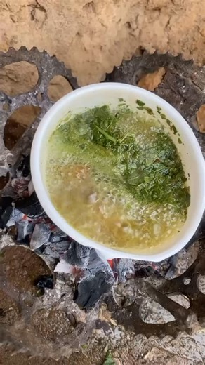 Baale oloya Oyadolu Aweda on Instagram: "Cash out bead cooking 💼📿👐🏿"