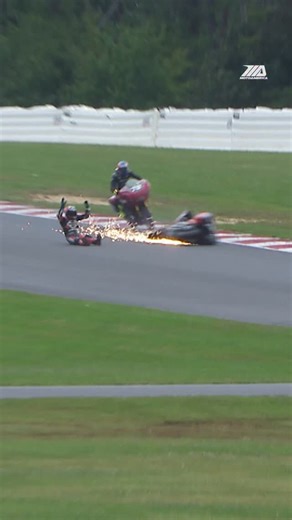 Bradley Smith gave us a heart-stopping moment in Mission King Of The Baggers Race 1 😳 A big crash, but thankfully he walked away, picked up his 600 lb Harley-Davidson, and rode it off. 💪🏍️ #motorcycle #crash #racing #bagger | MotoAmerica