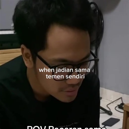 Kejadian Canggung yang Melewati Layar😭