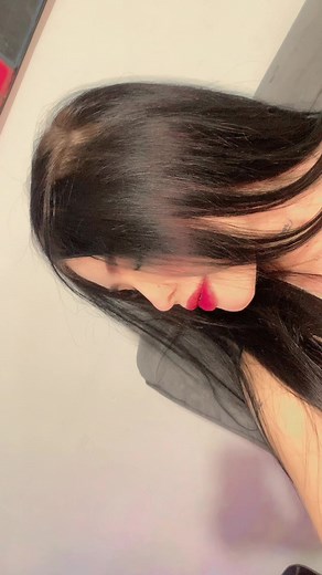 Exploring Different Facial Expressions in Close-Up