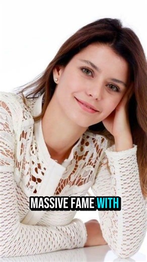 Beren Saat biography life story family education wealth struggle