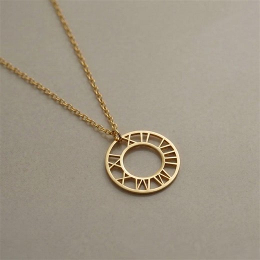 Roman Numeral Necklace, Circle Pendant Necklace, Minimalist Gold Necklace, Timeless Jewelry, Personalized Style, Gift for Him Her - Etsy