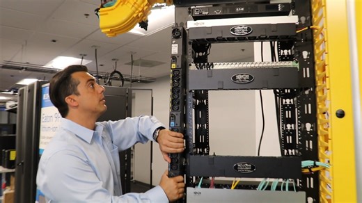 Eaton's Universal Input Rack PDU G4 Installation  - Electrical - Eaton videos