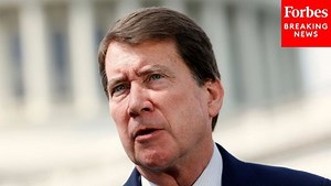 Bill Hagerty Claims GENIUS Act, A Bill On Stablecoins Will ‘Build Momentum Into Market Structure’