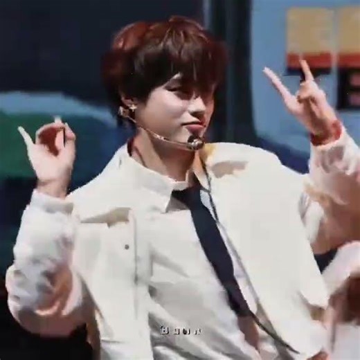 So call me, maybe!!❤️🩷🧡💛💚💙#hanbin_tempest #xuhuongyoutube