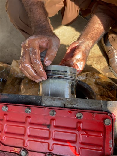 Six Block Engine Piston Installation Guide