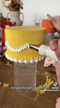 Girls Night Craft. Easy DIY mini cakes. #crafts #diy #easy