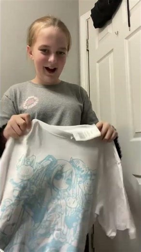 My arm warmers and shirt were $40.10 combined- #vocaloid #hatsunemiku #mikumikudance #projectsekai