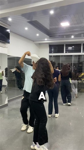 Aprende a bailar con el ballet pasos del sur de la ciudad de Tarija #tarija #tarija🇮🇩 #danza #ballet #balletpasosdelsur