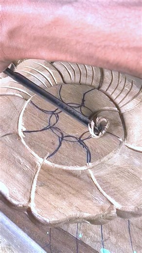 Carving tools use easy work talent 💪 bed carving flower kaise kare #carving #tool #flowers