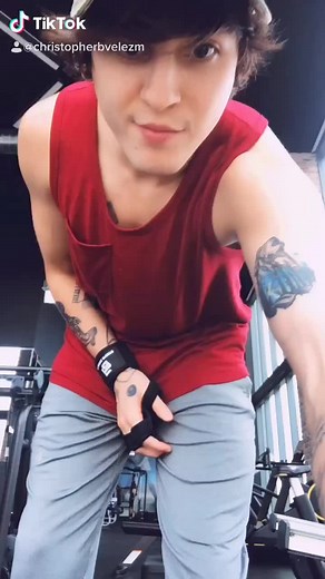 Beso challenge 💋 gym Edition 💪🏻 ya hiciste el tuyo? ⬇️