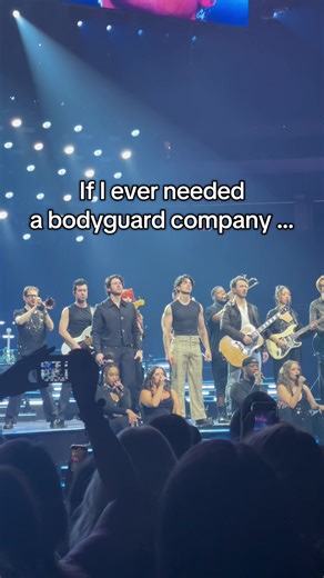 Jonas Brothers Concert Highlights and Dance Breaks