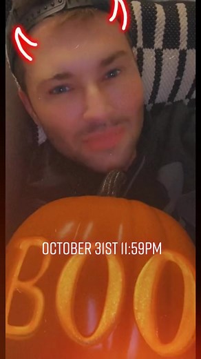 14K views · 463 reactions | I had to repost this from last Halloween… it’s so true AND I’m so ready! Bring on Christmas! | Mr. Crafty Pants | Facebook