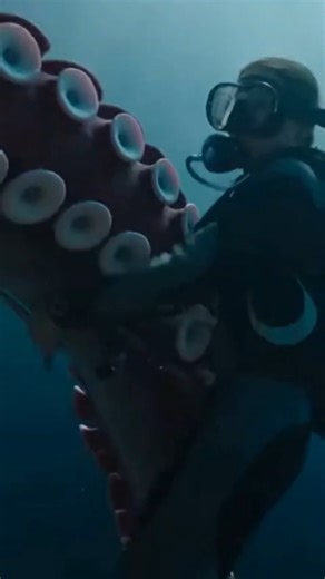 Giant Viper Fangs POV Dodge: Venomous Strike Escape #divertente #sea #octopus