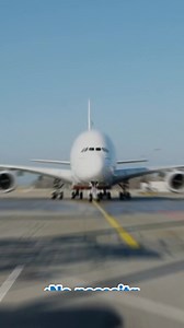 ¿Cómo solicitar el permiso de viaje para menores? 1️⃣ Si los padres del niño están en el país y el menor viajará sólo, se debe realizar el permiso por notaria. Es importante, que el boleto de avión sea ida y vuelta. También deberán pagar la tarifa correspondiente al servicio de azafata que ofrece la aerolínea. 2️⃣Si uno de los padres está en el extranjero, el permiso se tramitará por tribunales. El progenitor ausente recibirá una videollamada por parte de los tribunales para comprobar dicha soli