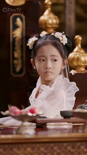 🔗 Full episodes: https://www.flextv.cc/s4/RLxdN411lr 📺 اسم المسلسل: تميمة الحظ 🍀 نجمة الحظ نعيمة تُترك من والدها، لكن الأمير الأعرج ينقذها! 👑 رحلتها تبدأ لتغيير مصيرها وحماية عائلتها. ✨ الخير والقدر بانتظارها — أسطورة نهاية سعيدة! 🌟 شاهد المزيد من المسلسلات القصيرة الجديدة على #FlexTV #FlexTV #مسلسلات_قصيرة #دراما #رومانسية #قصيرة #قصص_حب #FYP #FlexTVApp #عائلة #نجمة_الحظ #دراما_عربية | FlexTv - ar