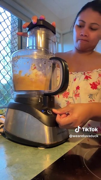 How to Make Bebek Ungkep: Traditional Indonesian Duck Dish