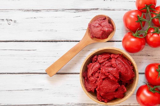 Concentrado de tomate: qué es, cómo usarlo en cocina y en qué 13 recetas queda de maravilla
