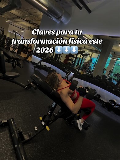 Lo que a mí me habría gustado saber cuando comencé mi cambio físico🧠 1. Comer muy poco no es la solución Si entrenas, te mantienes activa y tienes un estilo de vida en movimiento, una ingesta demasiado baja solo provoca cansancio, hambre constante y estancamiento. El cuerpo necesita combustible para rendir, adaptarse y evolucionar. 2. El equilibrio también importa (80/20) No todo tiene que ser perfecto. Si la mayoría de tus días eliges bien y te cuidas, una comida fuera de lo planeado o un anto