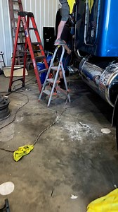 The things people do in mexico. Josh English getting down | Steve Mitchell