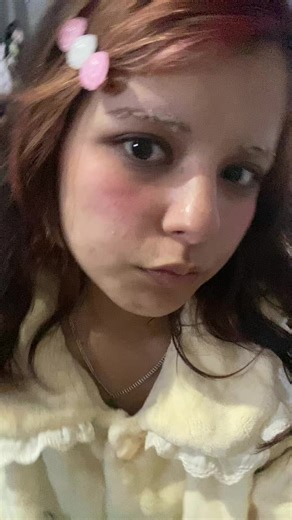 no eyebrows