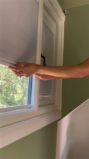 Instant coverage, zero tools ✅ 📸 inside_the_painted_door is showing just how to install our Stick on Blinds in this stylish and colourful space. Just peel and stick, and you’ve installed your new window dressing ✨ Plus with blackout and thermal properties, you can stay cosy this autumn. Any questions about our Stick2Go blinds? Let us know! 📌 Save for your next DIY project Explore the Stick On Blinds collection -https://bit.ly/4pcc9Sl | Blinds 2go