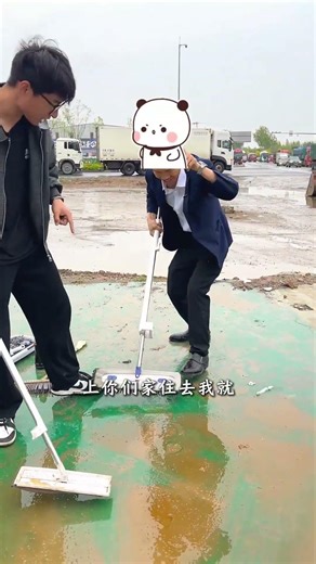 Not only does it look great, but it's also incredibly convenient for mopping! It can handle hair,