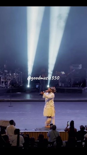 Sjava Live Performance of Sleepover