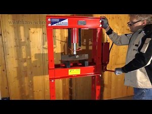 Hydraulic workshop press, bending press 30t HYC30 for pressing out bearings by Hans Schreiner