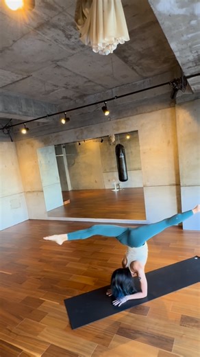 maki on Instagram: "∵ 1月のヨガレッスンスケジュール🧘 ⚫︎月曜日10:30-12:00 1/26📍新南福島caron ANNEX お休み📍【出張】神山環境改善センター ⚫︎火曜日10:30-12:00 1/6.13.27 📍新南福島caron ANNEX ⚫︎水曜日20:00-21:00 1/14 📍【出張】阿波市かしわで ⚫︎木曜日20:00-21:30 1/8.15.29 📍新南福島 caron ANNEX ⚫︎土曜日19:30-20:30 1/10.24 📍【出張】藍住古民家 —————————— ご予約はDM 📩 @maki_caron もしくはHPからweb予約 🉐【出張】クラスは来店スタンプ5個で1回無料に✨ 🉐ツクツクアプリ高ポイント還元✨ caron 4つのスタジオはコチラ🔻 【studio caron本館】 徳島県徳島市新南福島1丁目6-36 【studio caron ANNEX】 徳島県徳島市 新南福島1丁目5-1 山本マンション103 【caron 201 studio】 徳島県徳島市 新南福島1丁目5-1 山本マン