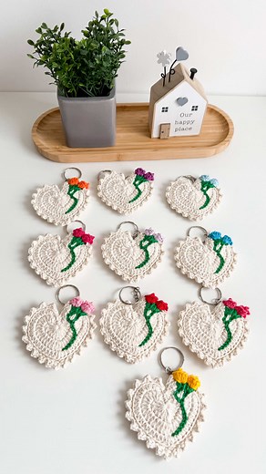 #crochetloversworld #crochetinspirations #crochet #crochetlovers #crochettiktok #crochettok #placematsdesign #crochetinpiration #tableset #sousplatcroche #tablecloth #placemats #crochettutorial #tablesetting #crocheter #crochetdecorations #crochetlover #meseirasdobrasil #meseirasassumidas #meseirasdesaopaulo